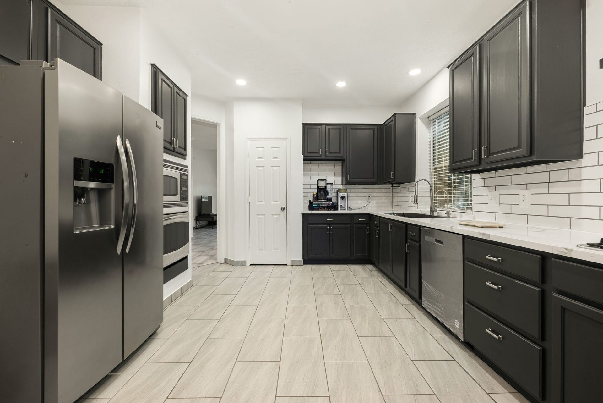 34 Firethorn Place, The Woodlands, TX 77382 34 Firethorn Place, The Woodlands, TX 77382