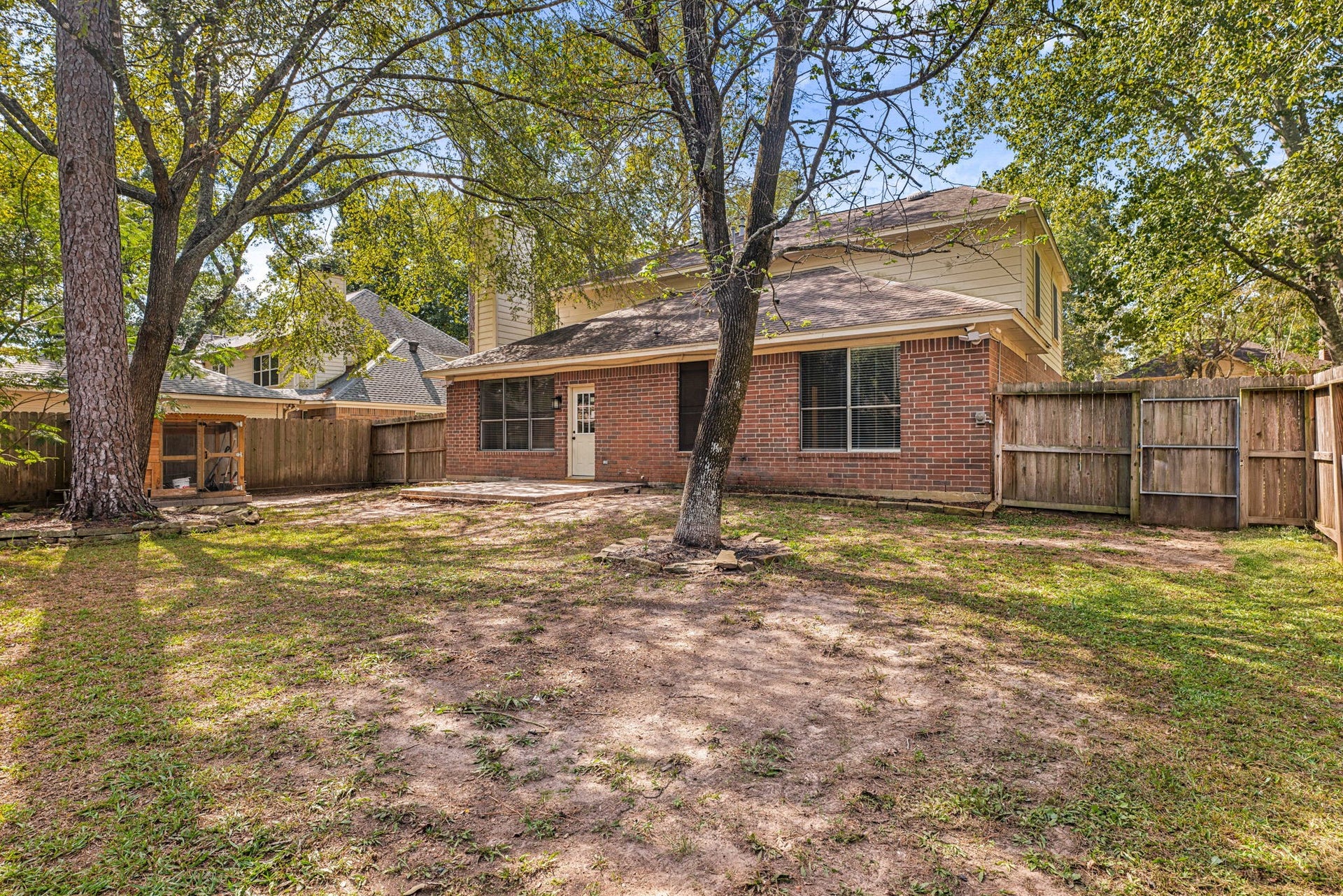 34 Firethorn Place, The Woodlands, TX 77382 34 Firethorn Place, The Woodlands, TX 77382