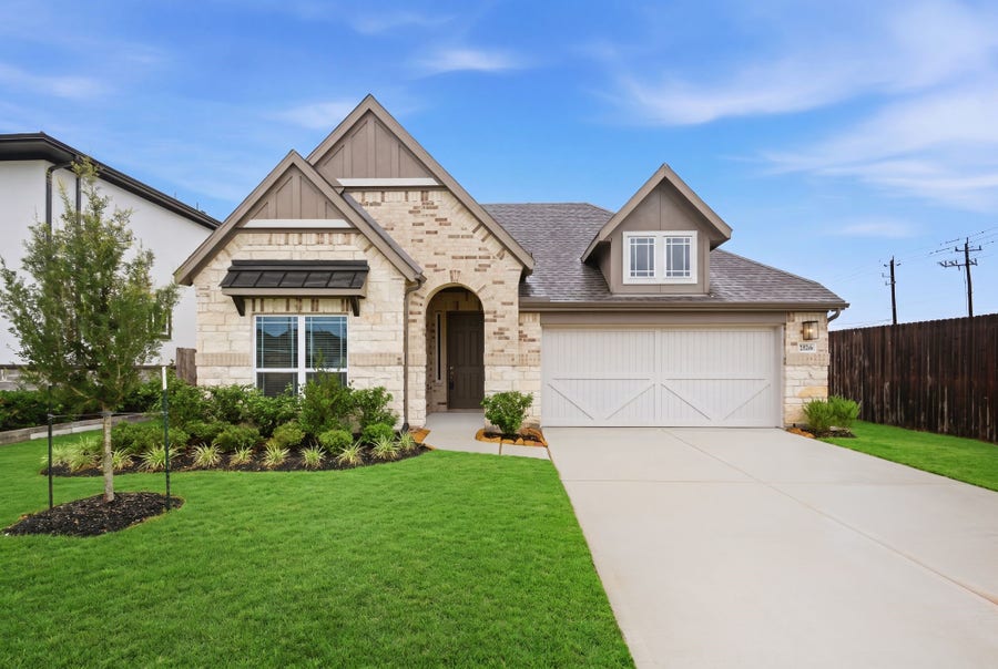 Property photo for 2106 Villa Flora Lane, Friendswood, TX