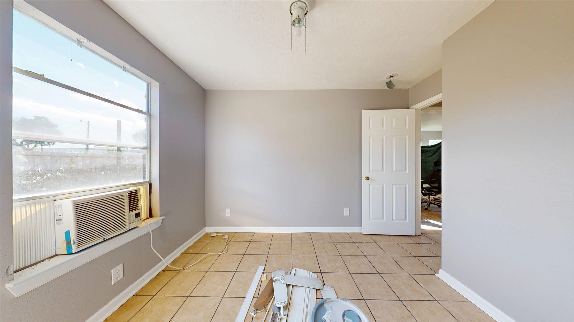8402 Berwyn Drive, Houston, TX 77037 8402 Berwyn Drive, Houston, TX 77037