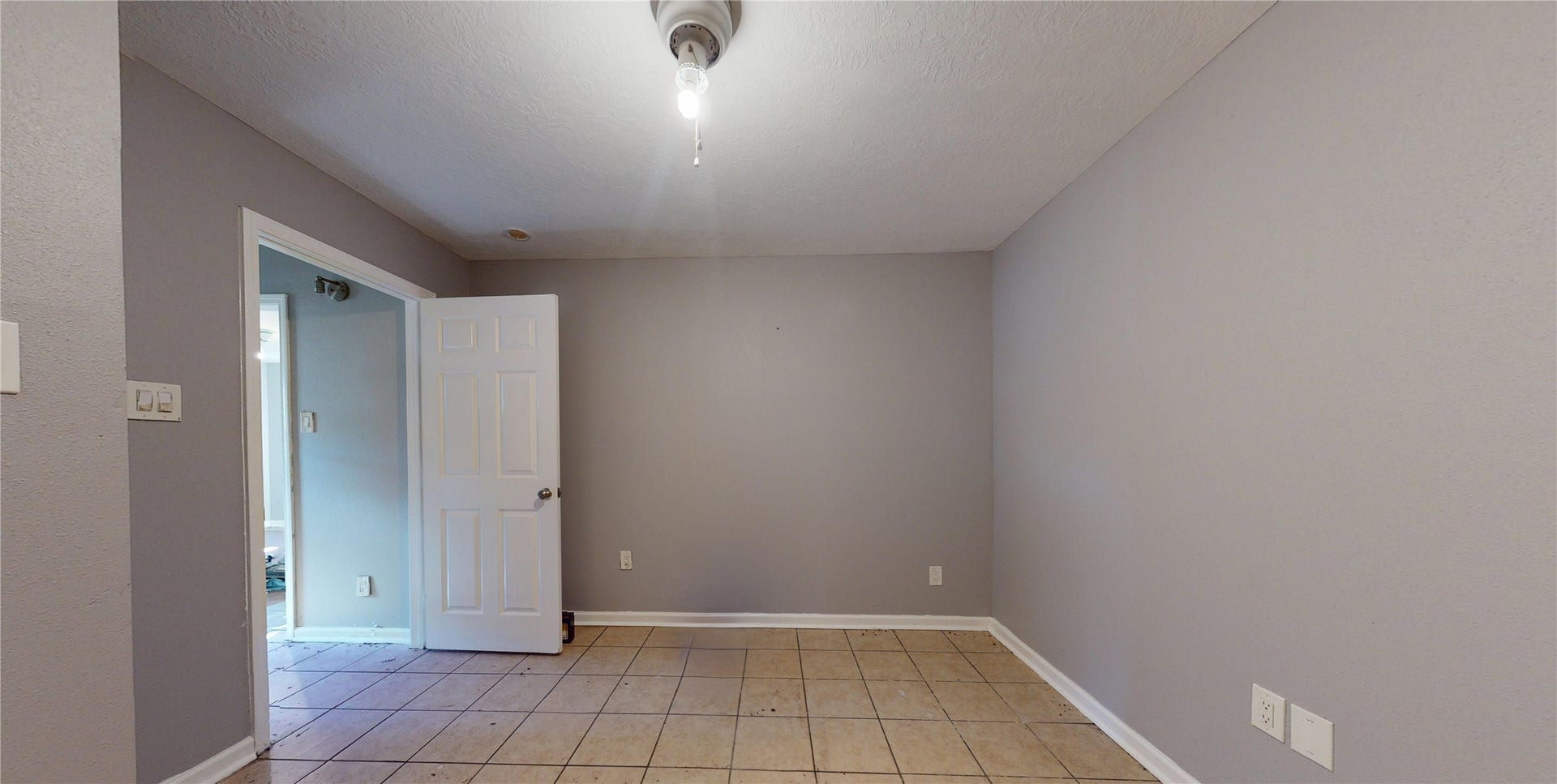 8402 Berwyn Drive, Houston, TX 77037 8402 Berwyn Drive, Houston, TX 77037