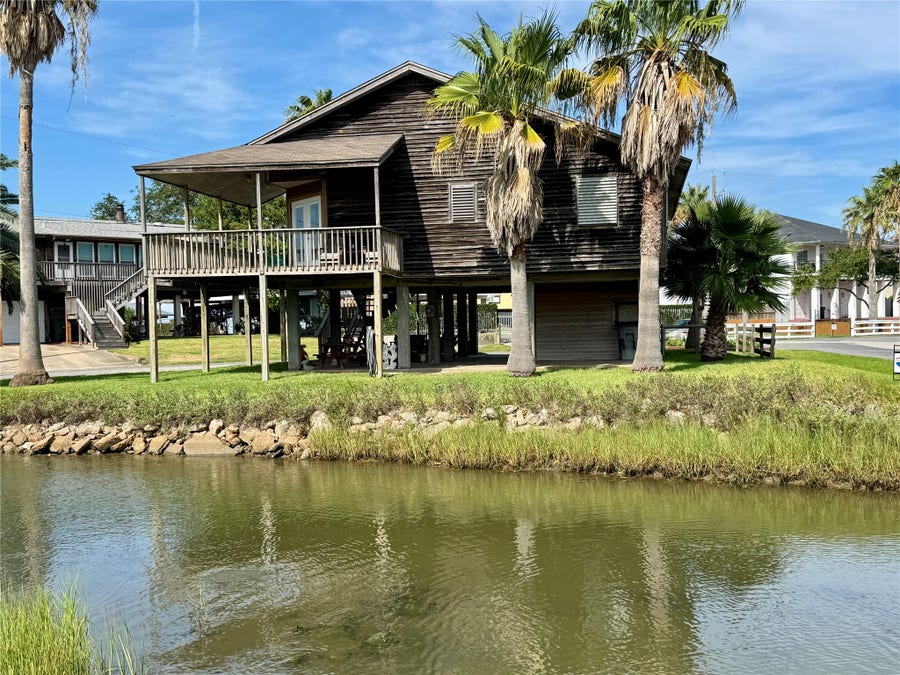 Property photo for 10304 Cloud Lane, Galveston, TX