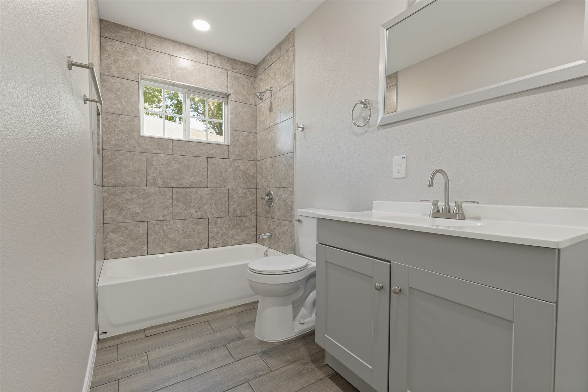5214 Pomander Road, Houston, TX 77021 5214 Pomander Road, Houston, TX 77021