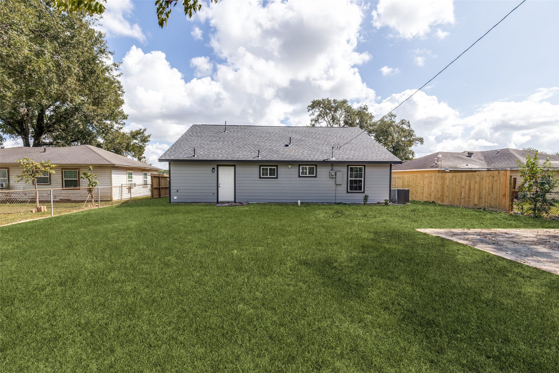 5214 Pomander Road, Houston, TX 77021 5214 Pomander Road, Houston, TX 77021