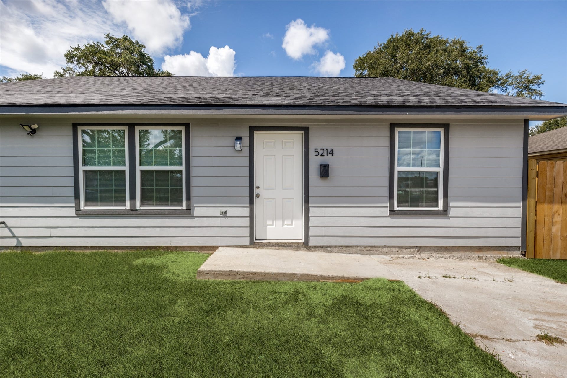 5214 Pomander Road, Houston, TX 77021 5214 Pomander Road, Houston, TX 77021