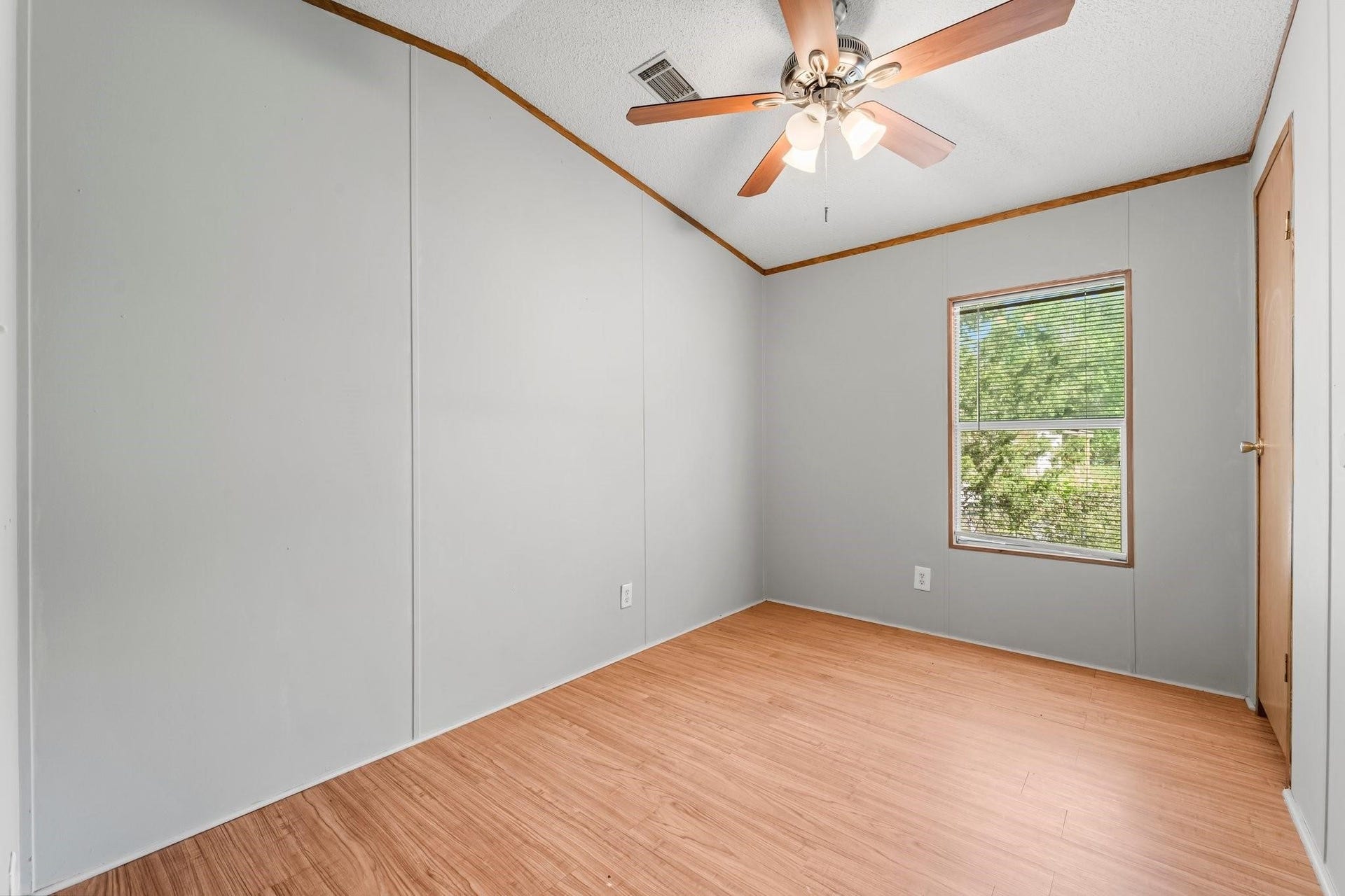 33107 Bear Branch Lane, Magnolia, TX 77354 33107 Bear Branch Lane, Magnolia, TX 77354