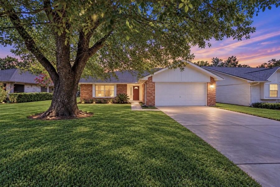 Property photo for 9634 Magnolia Ridge Drive, Houston, TX