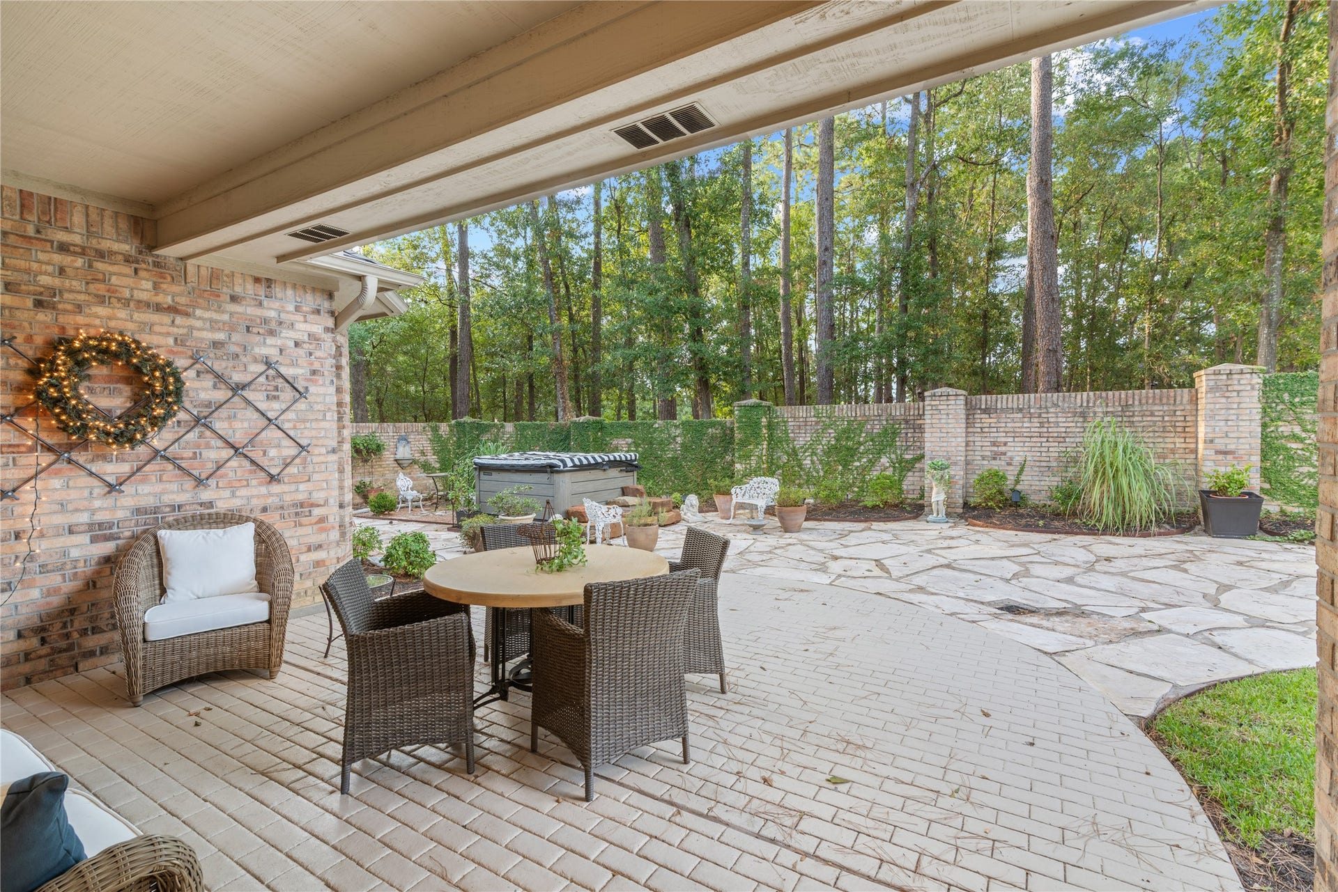 901 Longmire Road, #51, Conroe, TX 77304 901 Longmire Road, #51, Conroe, TX 77304