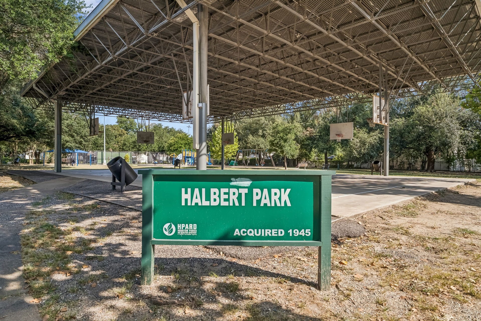 Just a short walk to Halbert Park, featuring tennis and basketball courts, a playground, shaded picnic areas, and more!