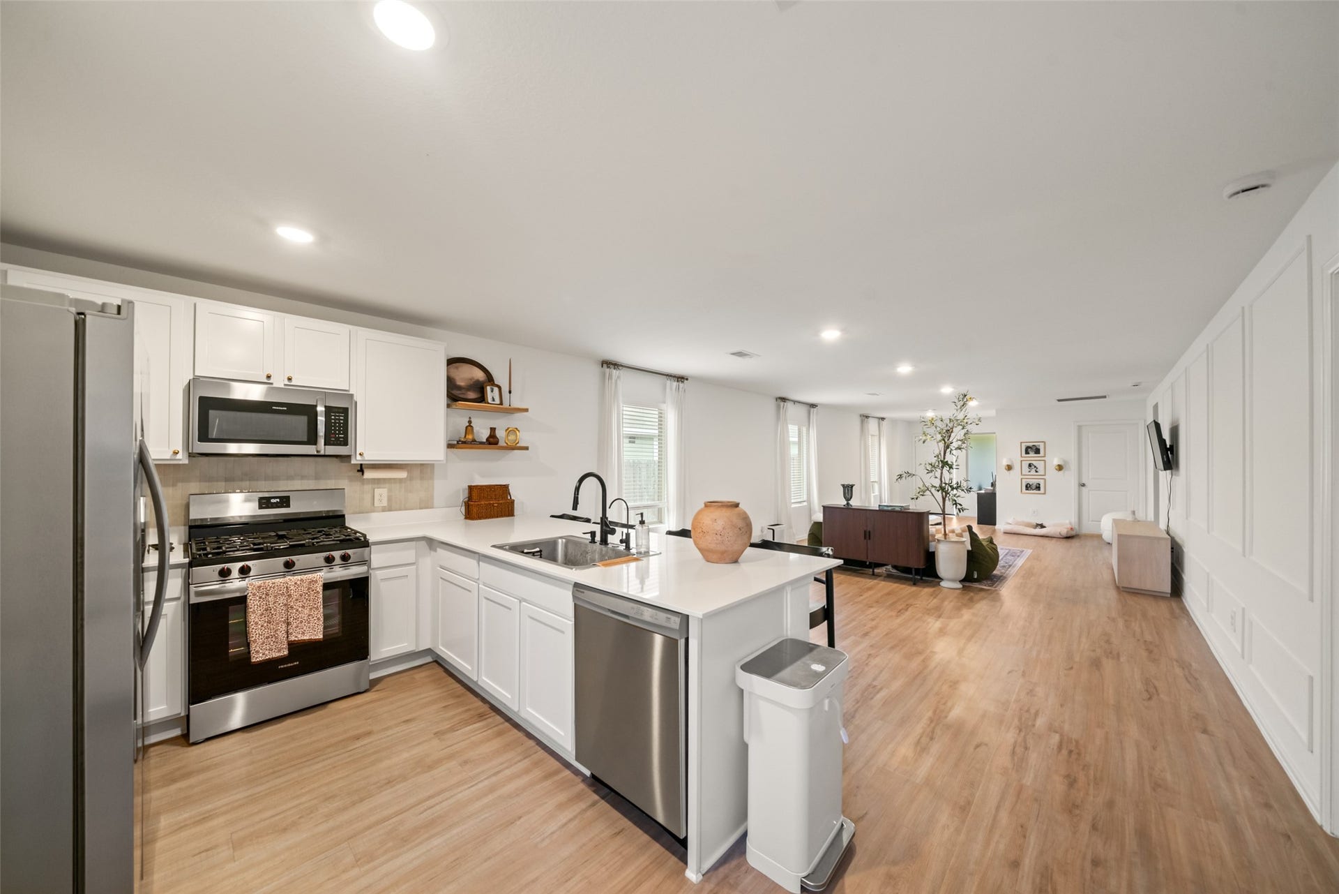 22410 Curly Maple Drive, New Caney, TX 77357 22410 Curly Maple Drive, New Caney, TX 77357