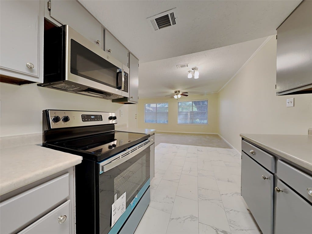16418 Forest Bend Avenue, Friendswood, TX 77546 16418 Forest Bend Avenue, Friendswood, TX 77546