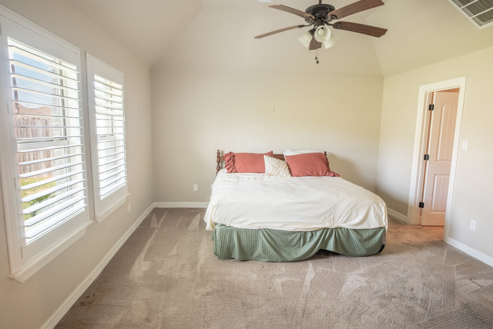 219 Marigold Street, Lake Jackson, TX 77566