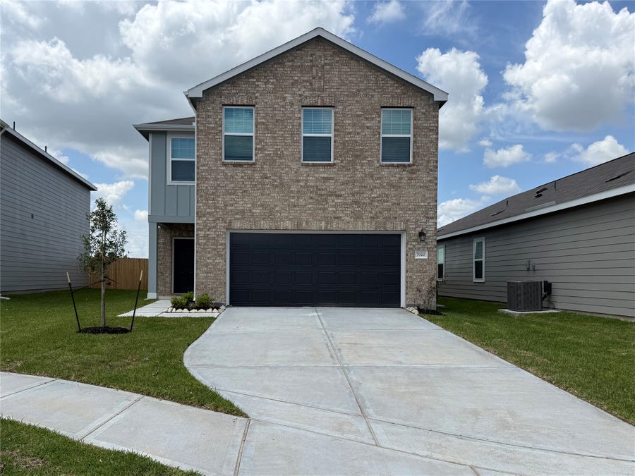Property photo for 7920 Cassie Pine Drive, Houston, TX