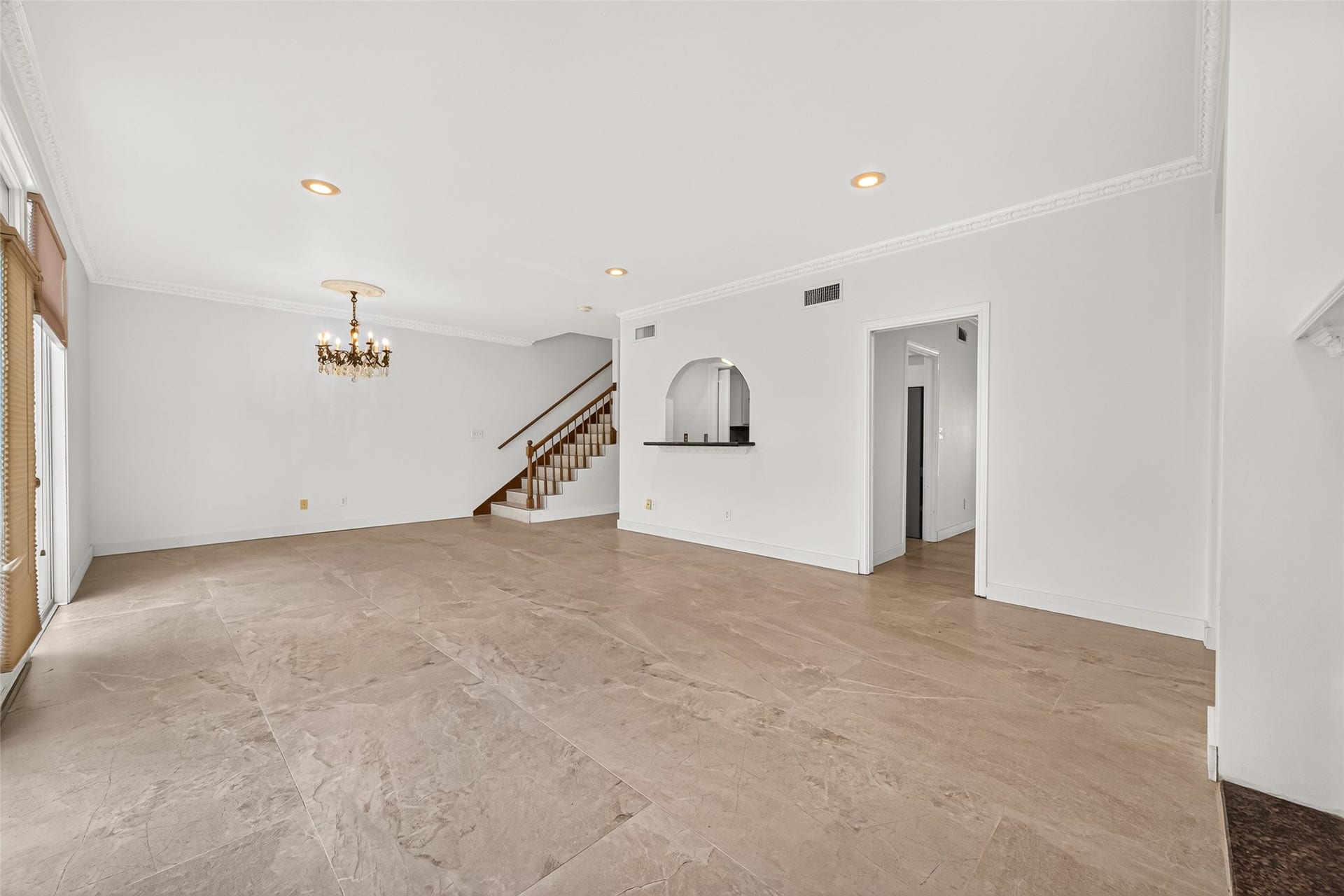 8615 La Fonte Street, Houston, TX 77024 8615 La Fonte Street, Houston, TX 77024