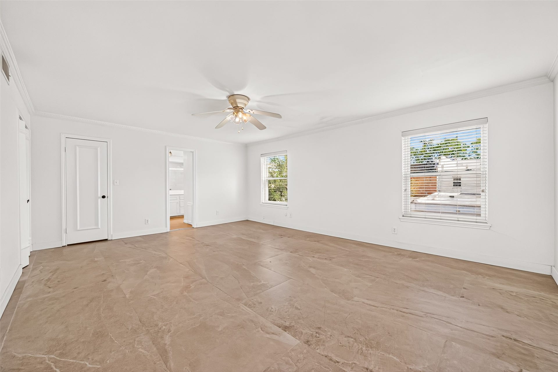 8615 La Fonte Street, Houston, TX 77024 8615 La Fonte Street, Houston, TX 77024