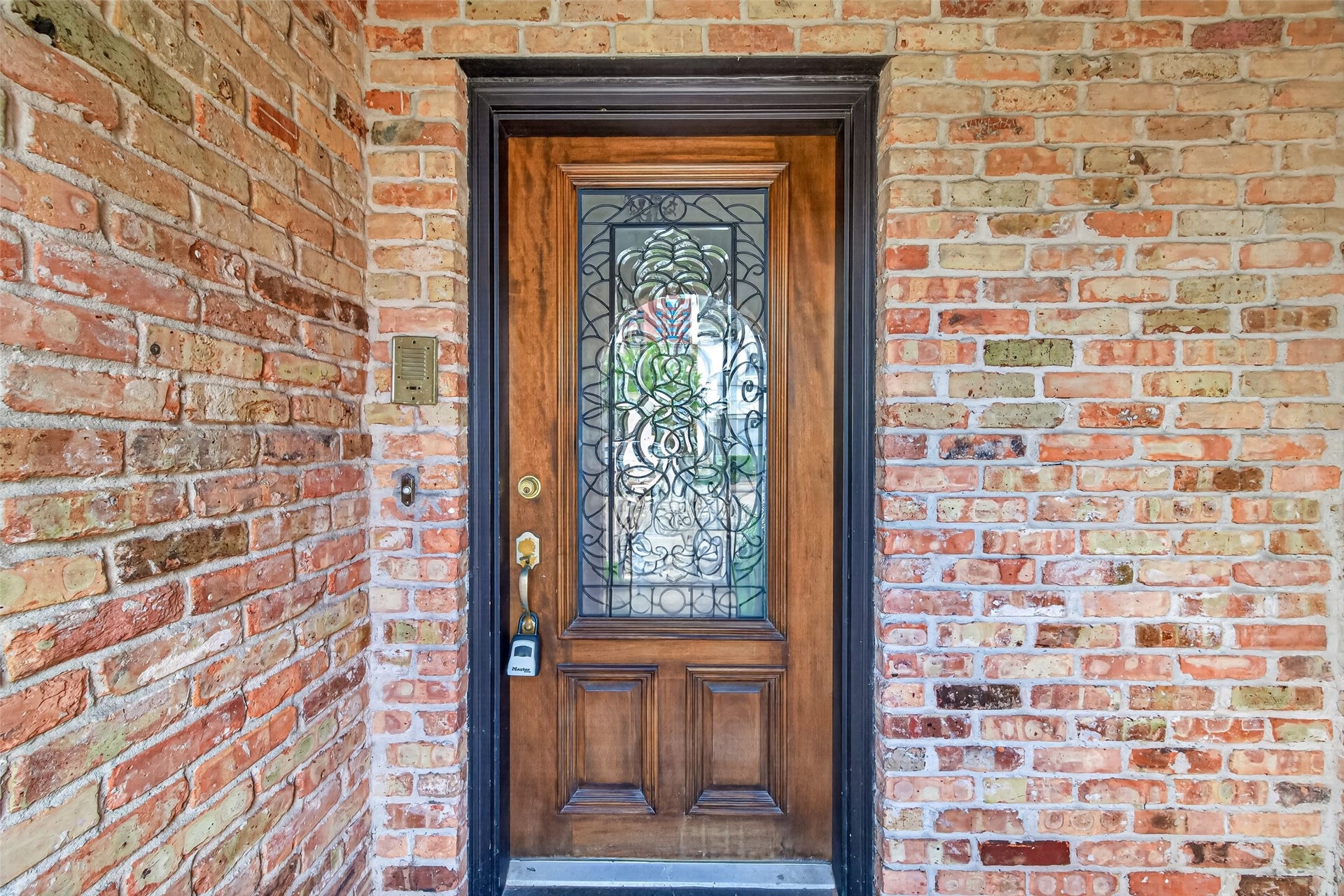 8615 La Fonte Street, Houston, TX 77024 8615 La Fonte Street, Houston, TX 77024