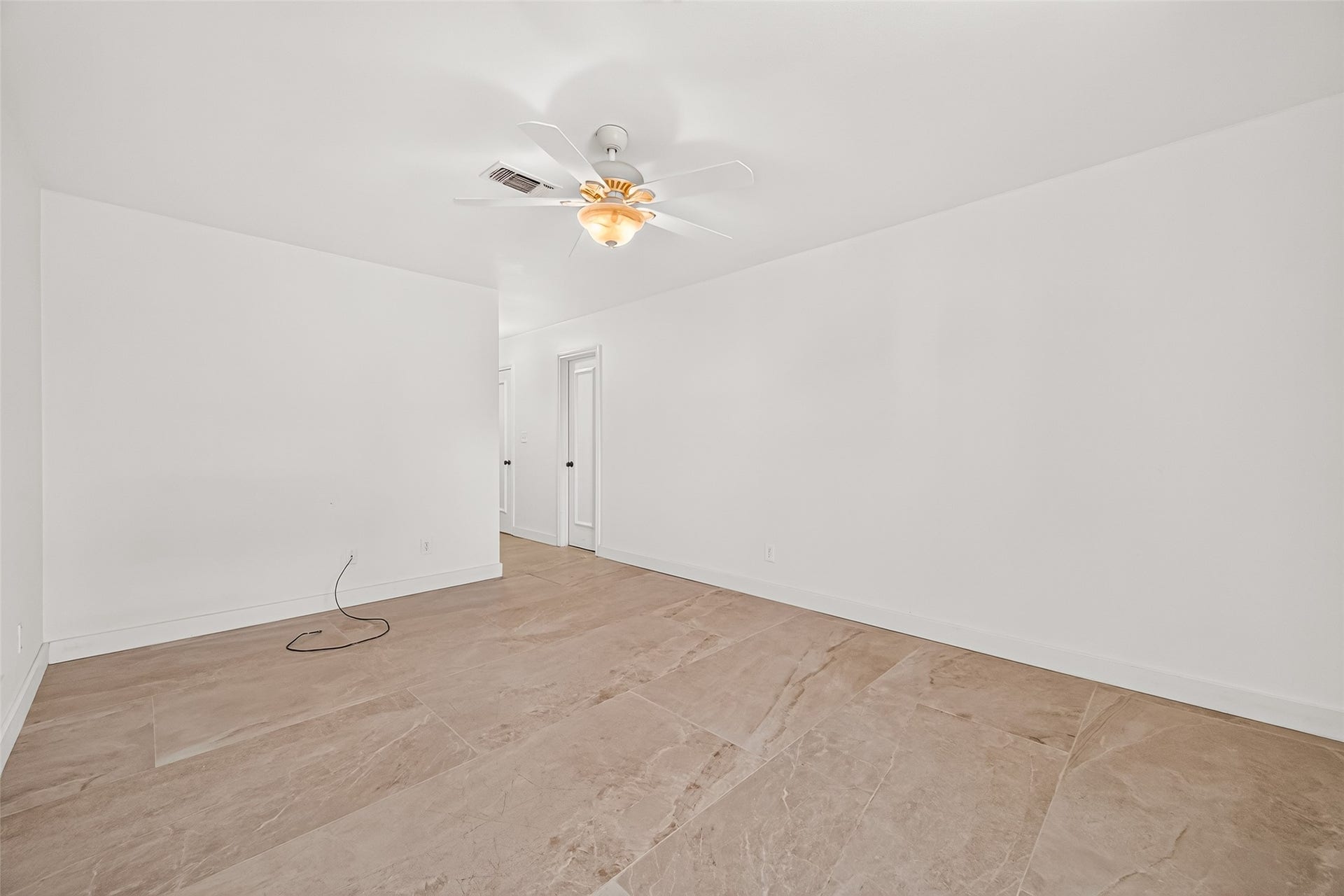 8615 La Fonte Street, Houston, TX 77024 8615 La Fonte Street, Houston, TX 77024