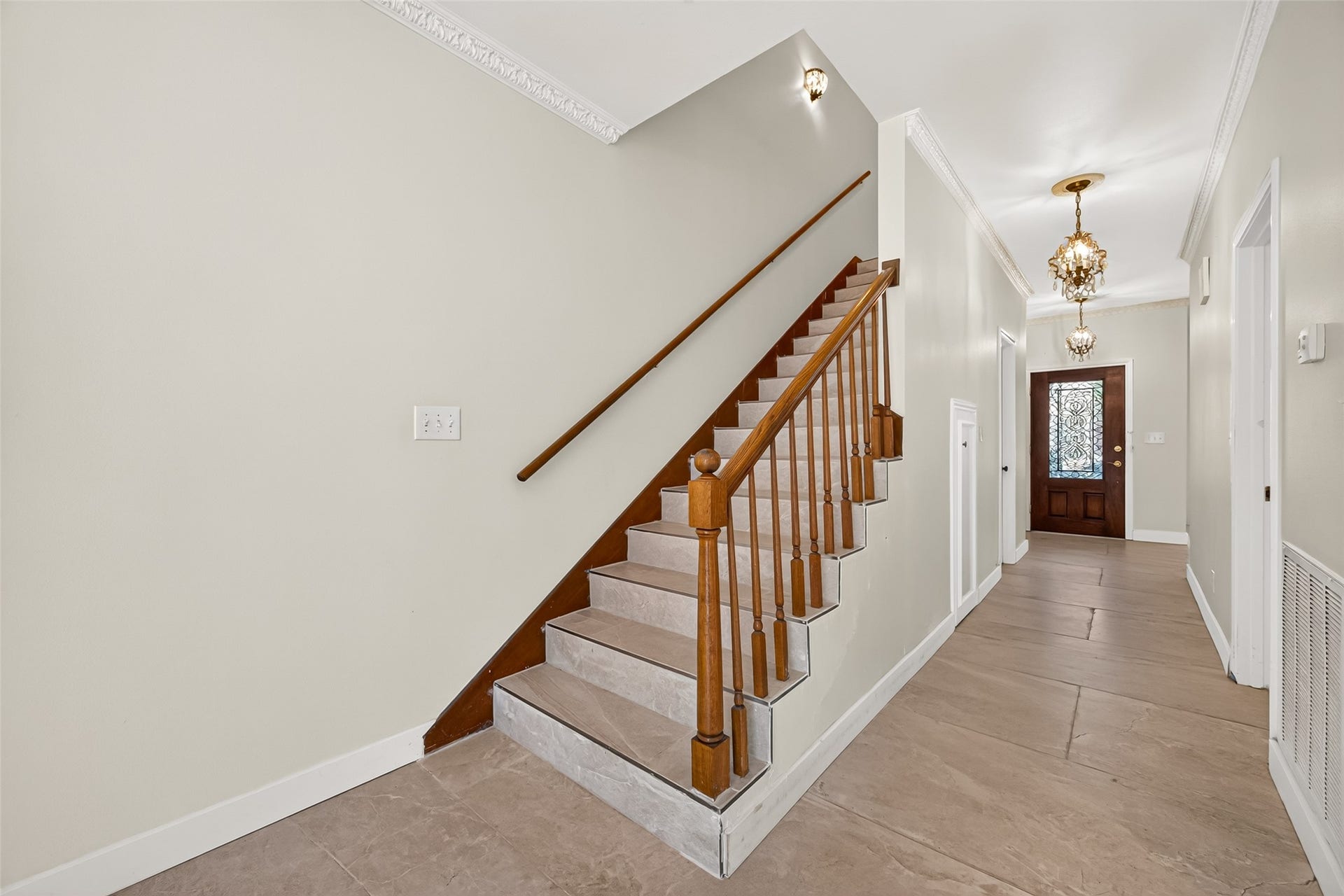 8615 La Fonte Street, Houston, TX 77024 8615 La Fonte Street, Houston, TX 77024