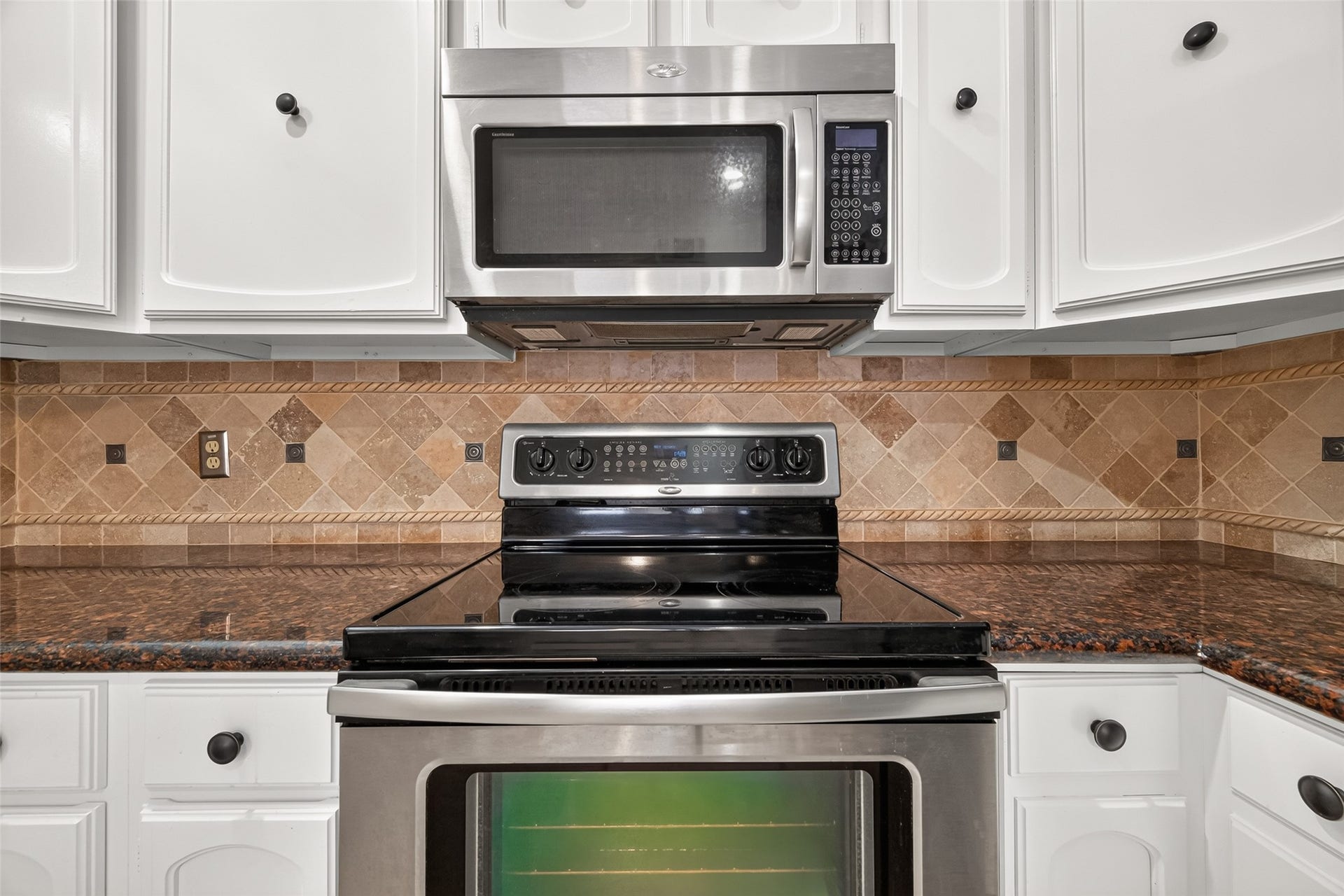 8615 La Fonte Street, Houston, TX 77024 8615 La Fonte Street, Houston, TX 77024