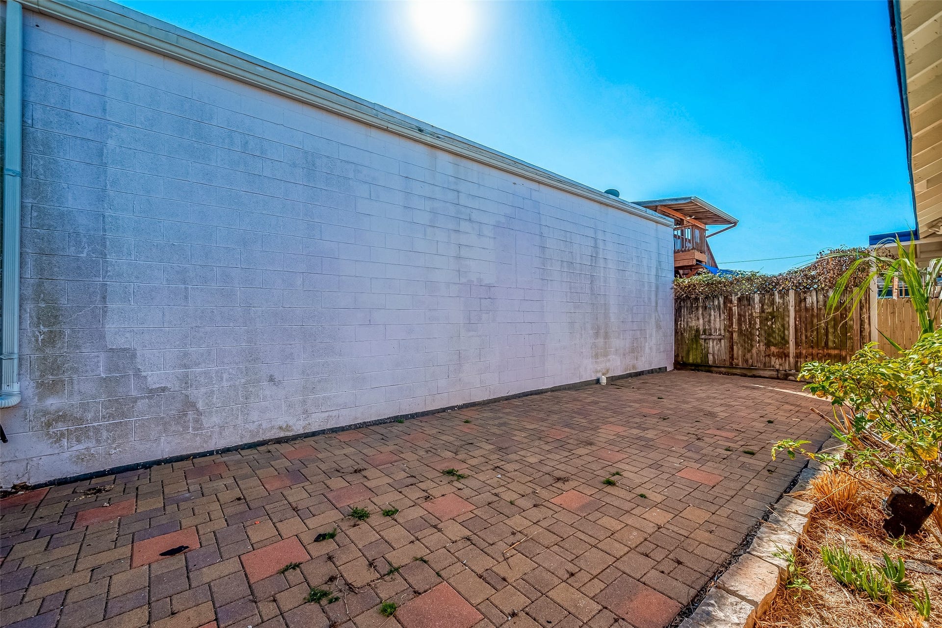 2415 31st Street, Galveston, TX 77550 2415 31st Street, Galveston, TX 77550