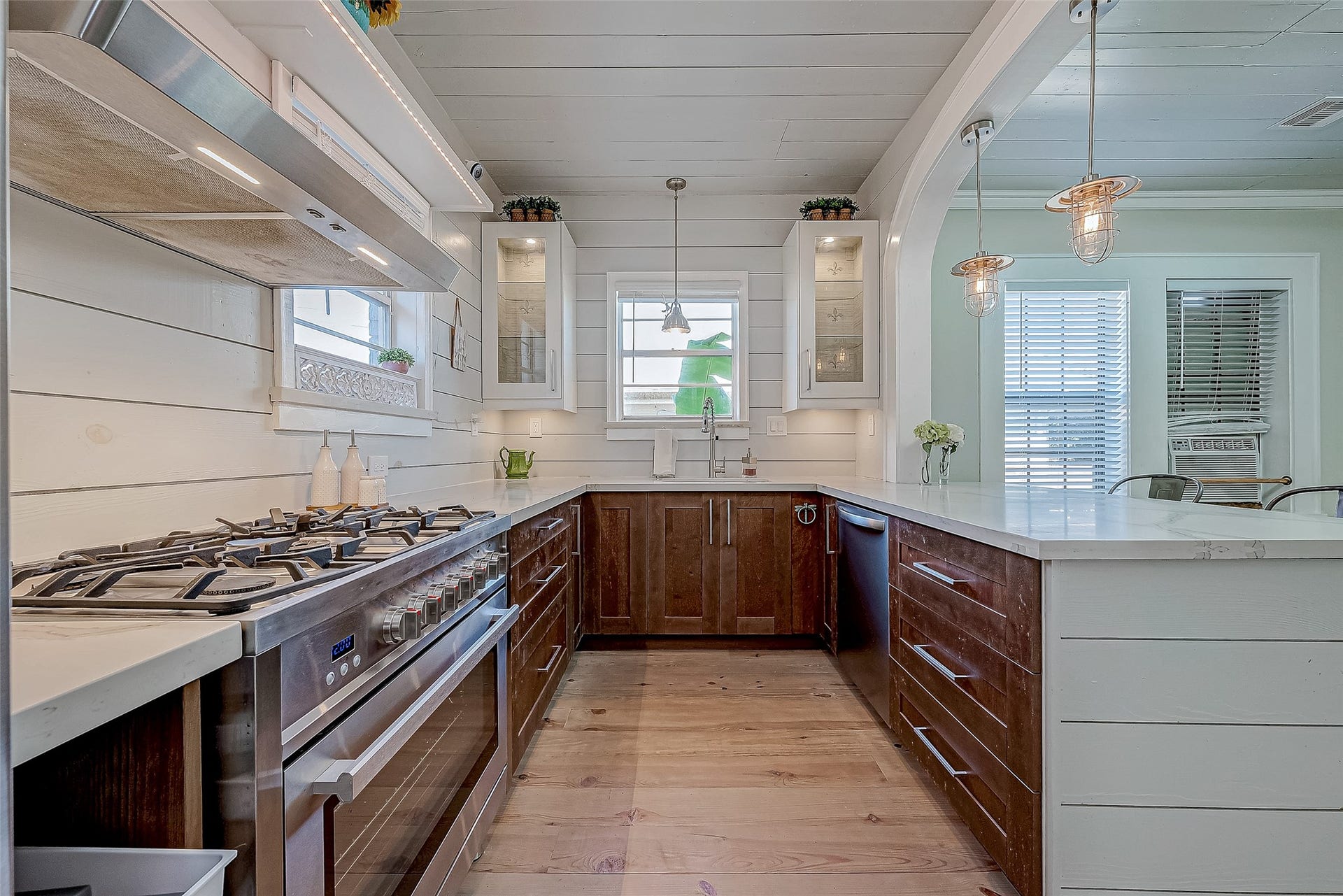 2415 31st Street, Galveston, TX 77550 Updated Kitchen