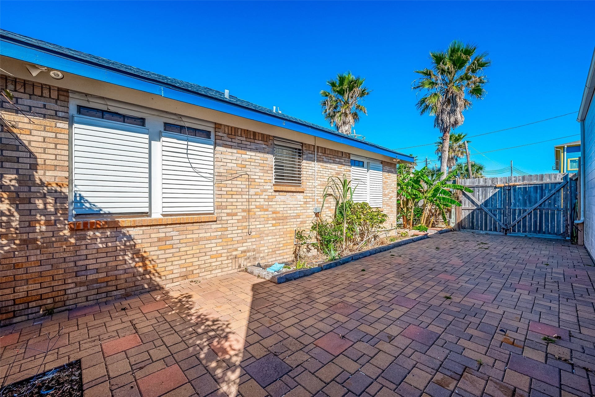 2415 31st Street, Galveston, TX 77550 2415 31st Street, Galveston, TX 77550