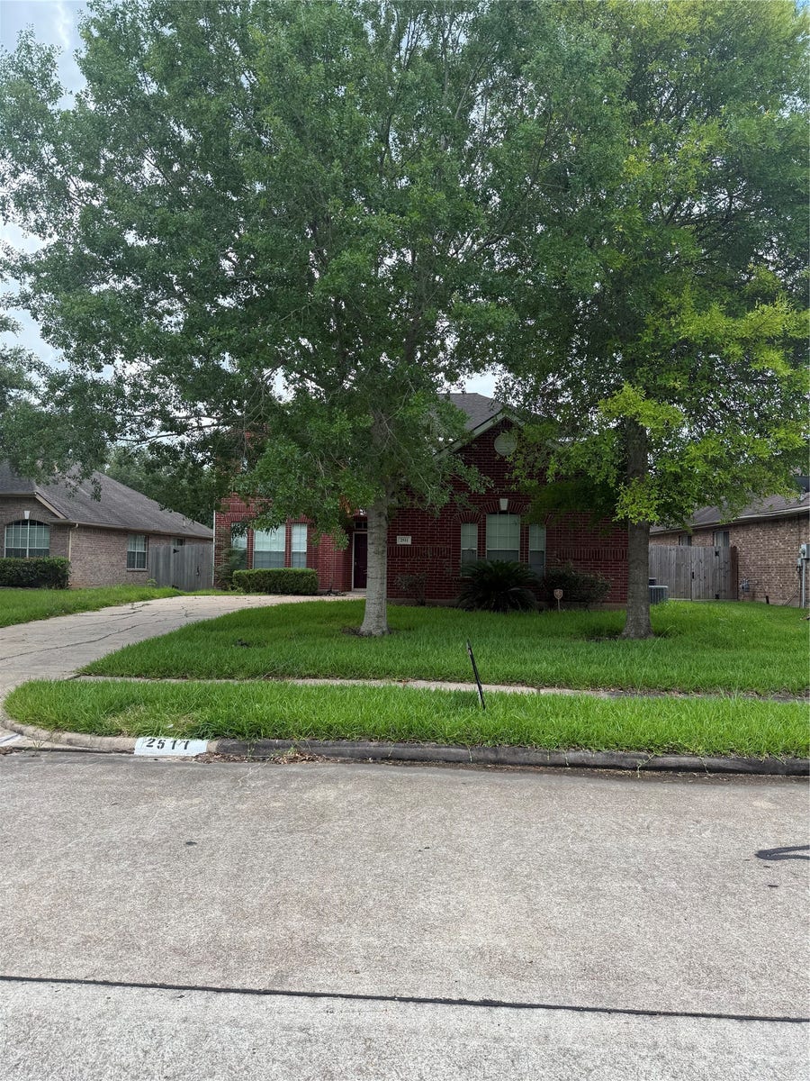 Property photo for 2511 Pine Shadows Drive, Sugar Land, TX