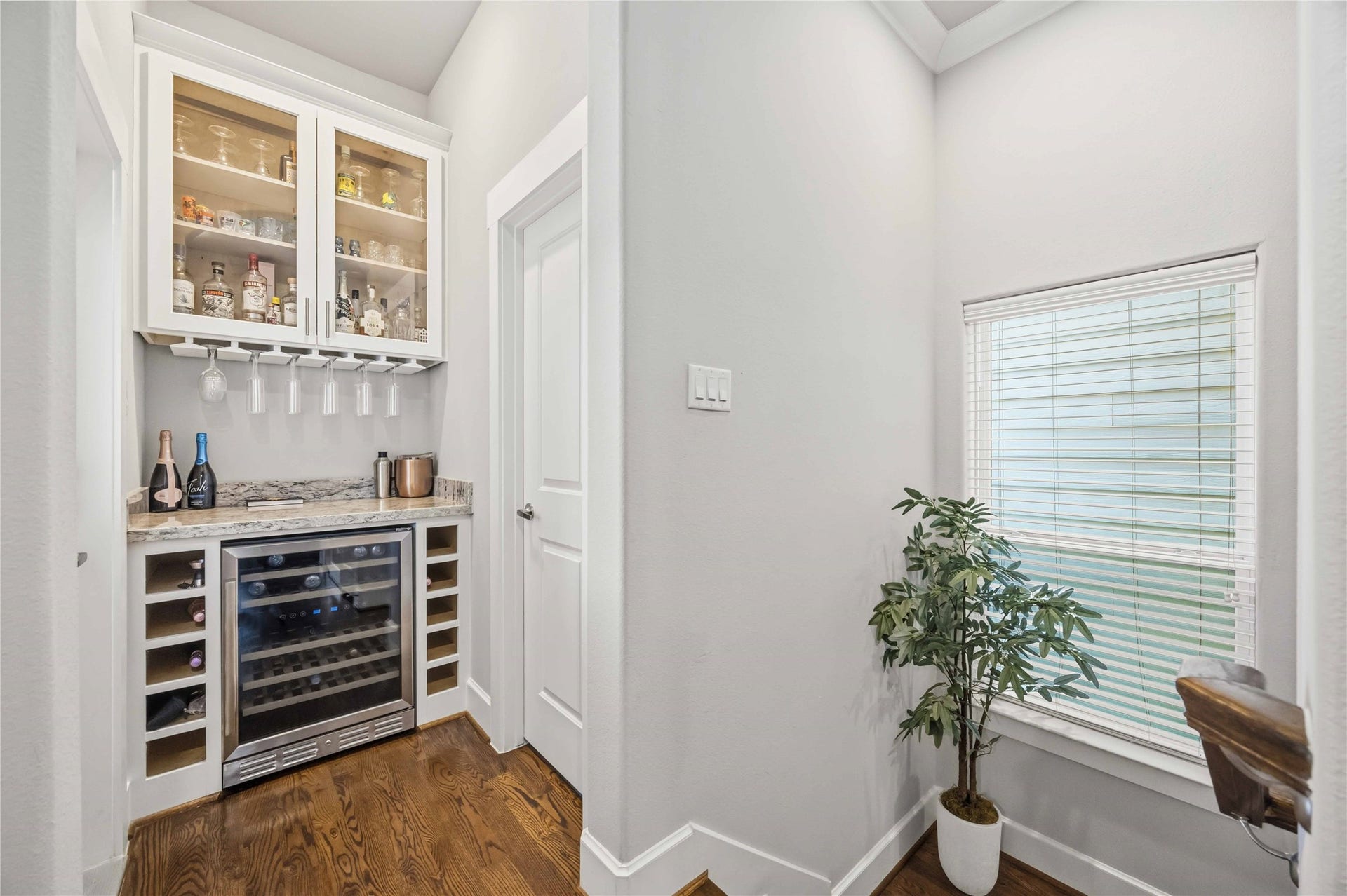 833 Wakefield Drive, #A, Houston, TX 77018