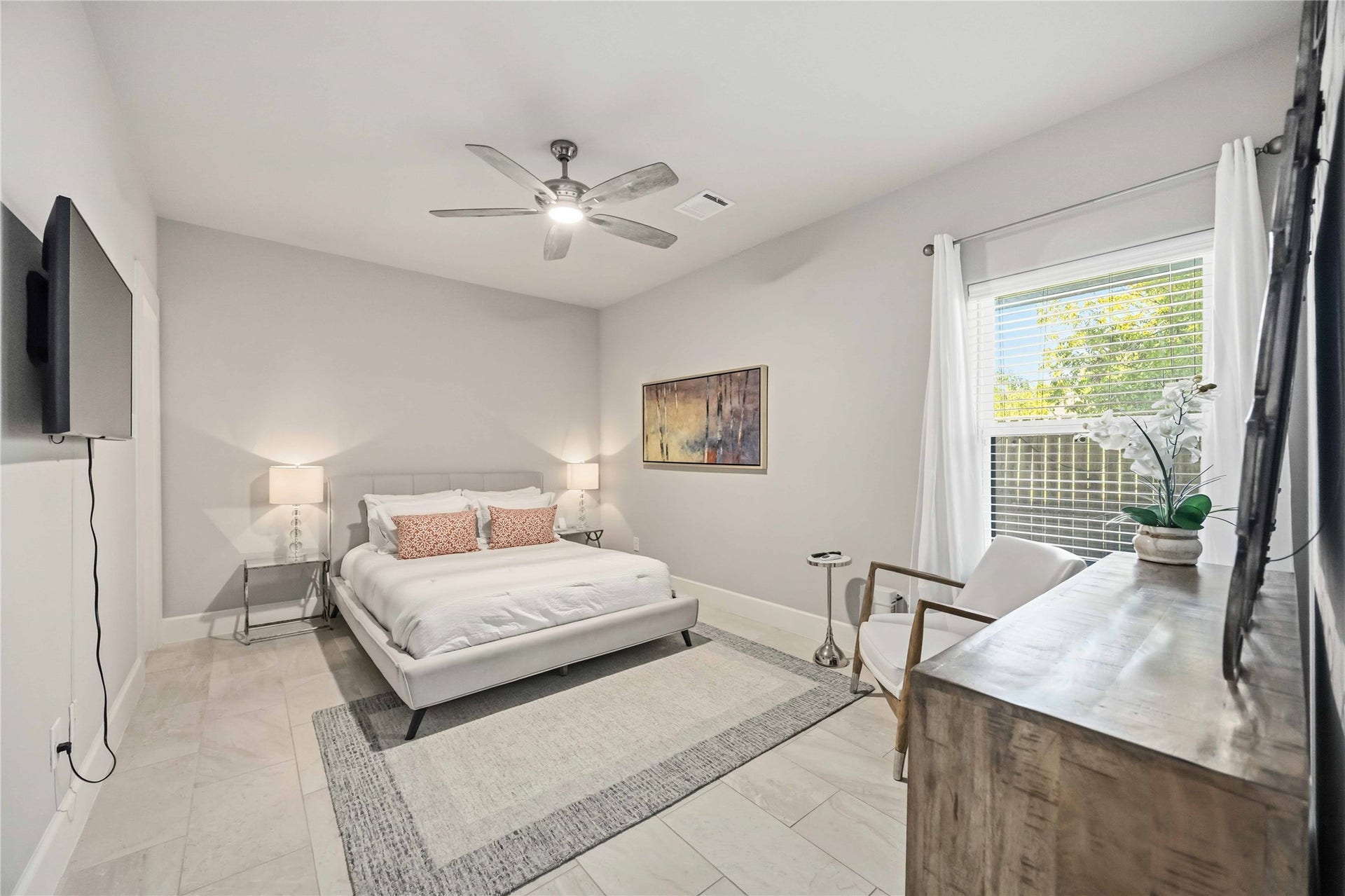 833 Wakefield Drive, #A, Houston, TX 77018