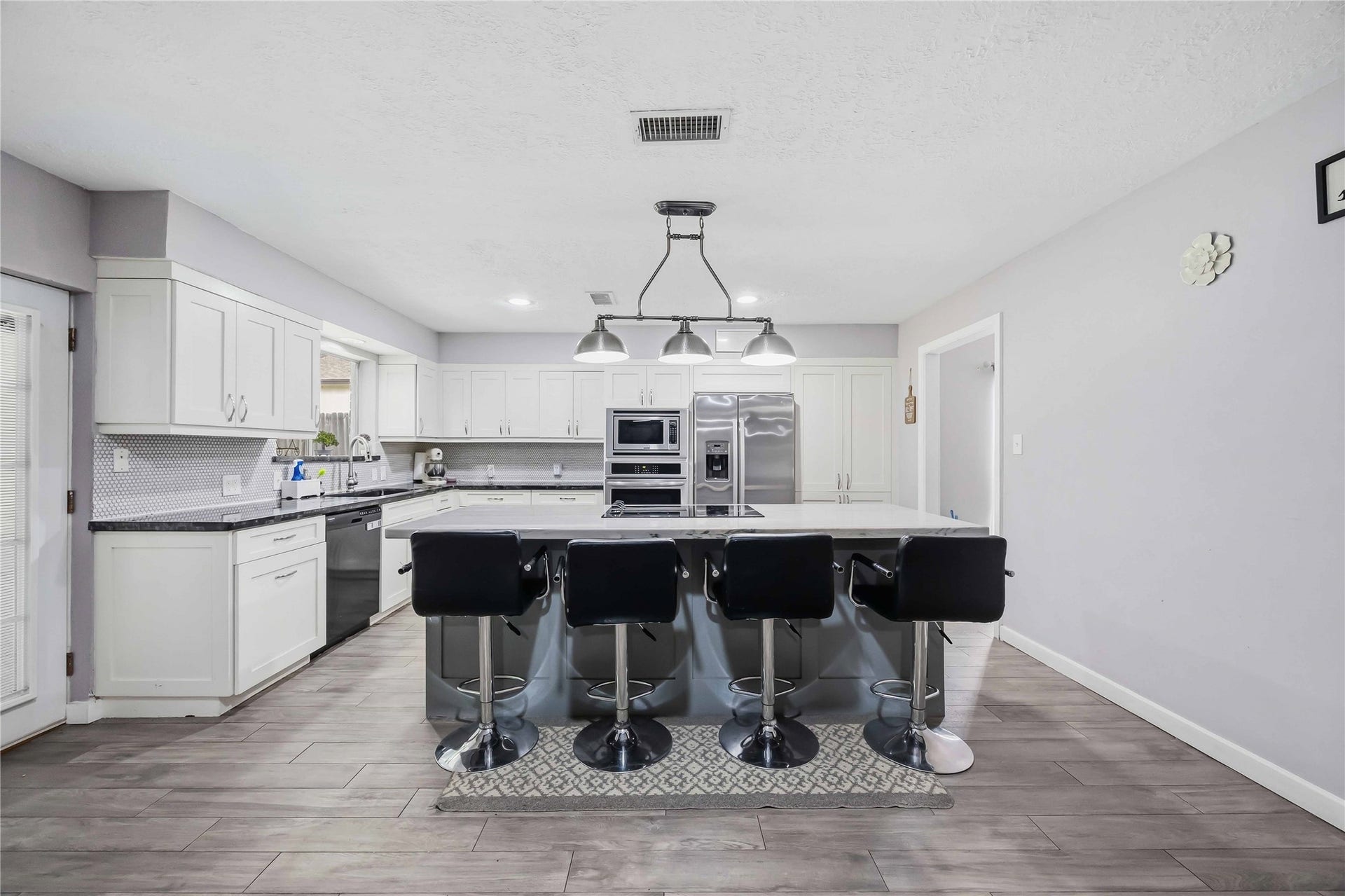 2847 Avenue M Extension, Conroe, TX 77301 2847 Avenue M Extension, Conroe, TX 77301