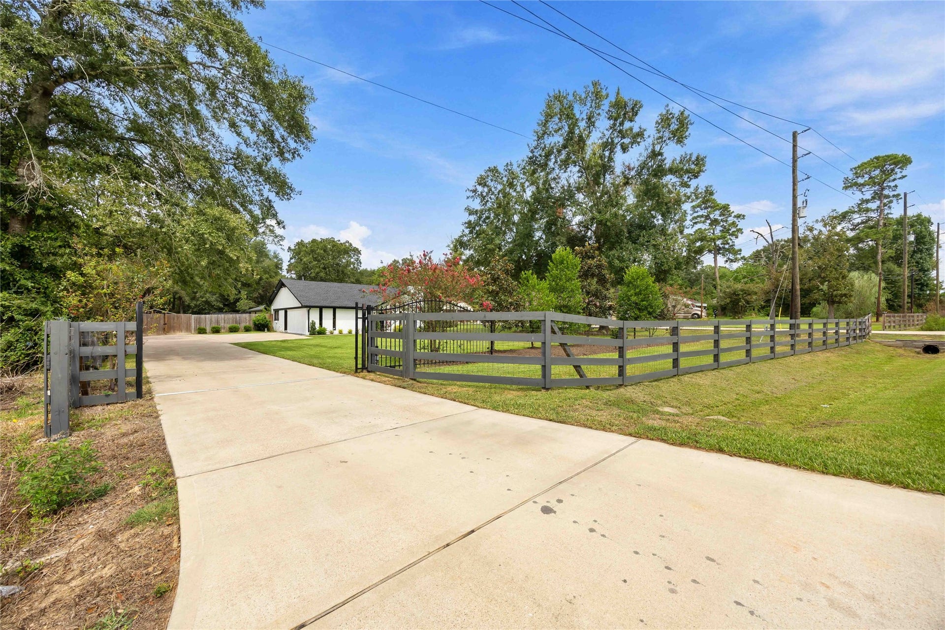 2847 Avenue M Extension, Conroe, TX 77301 2847 Avenue M Extension, Conroe, TX 77301