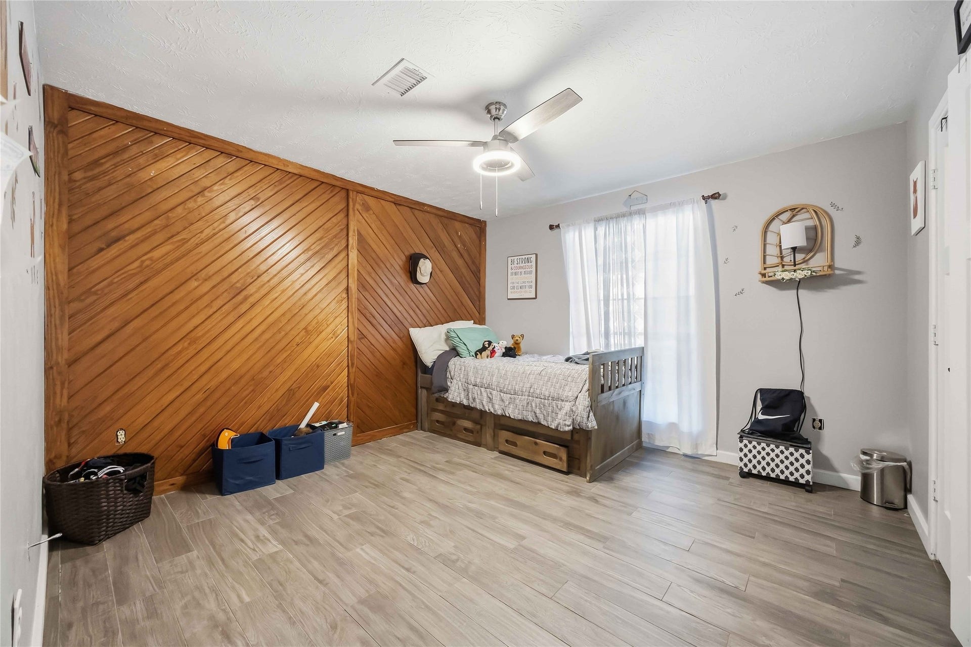 2847 Avenue M Extension, Conroe, TX 77301 2847 Avenue M Extension, Conroe, TX 77301