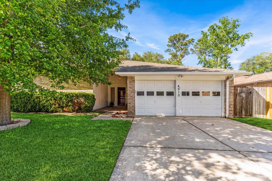 Property photo for 4510 Dawn Creek Lane, Spring, TX