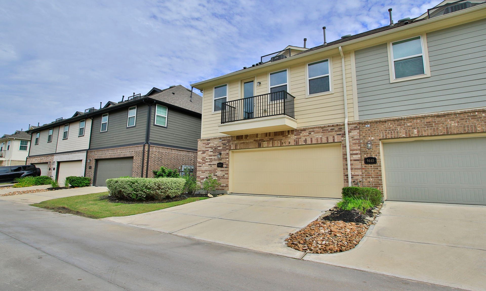 9447 Towne Lake Parkway, Cypress, TX 77433 9447 Towne Lake Parkway, Cypress, TX 77433