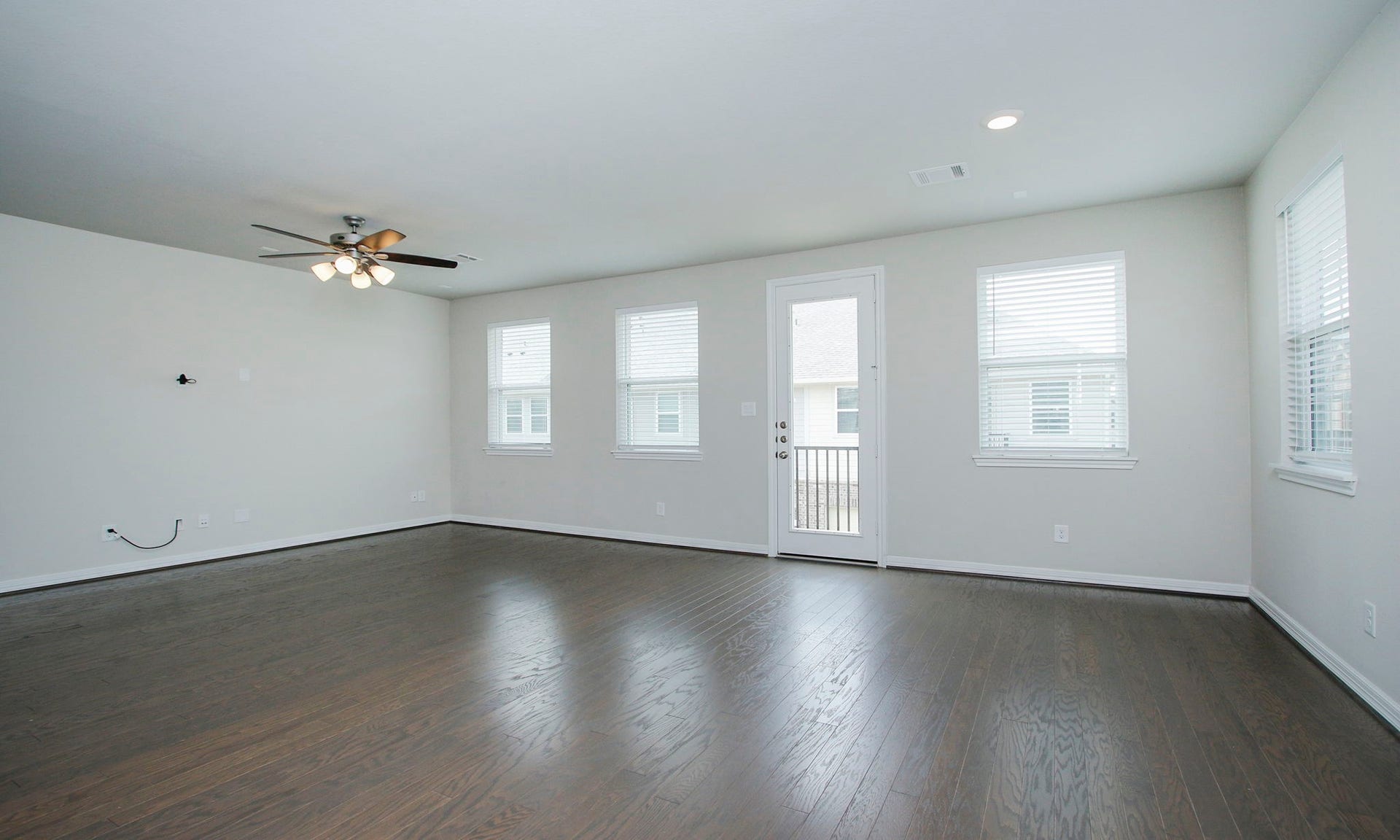 9447 Towne Lake Parkway, Cypress, TX 77433 9447 Towne Lake Parkway, Cypress, TX 77433
