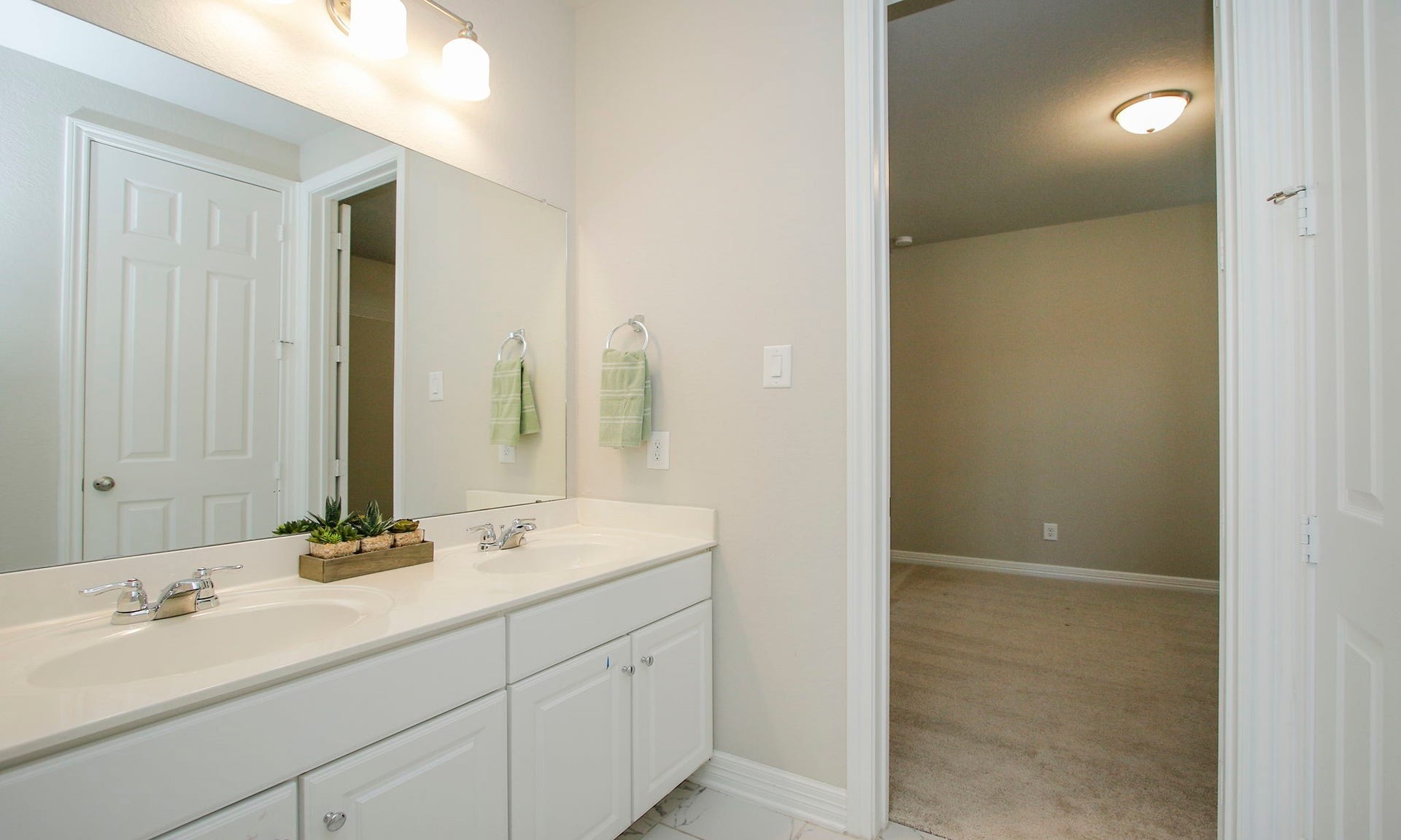 9447 Towne Lake Parkway, Cypress, TX 77433 9447 Towne Lake Parkway, Cypress, TX 77433