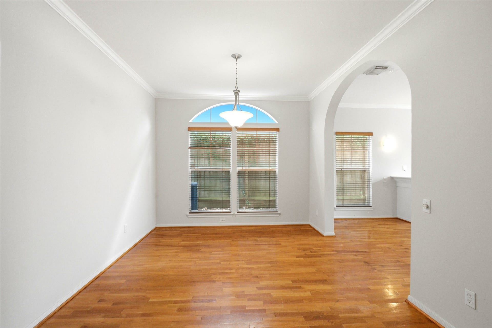 2409 North Boulevard, #B, Houston, TX 77098 2409 North Boulevard, #B, Houston, TX 77098
