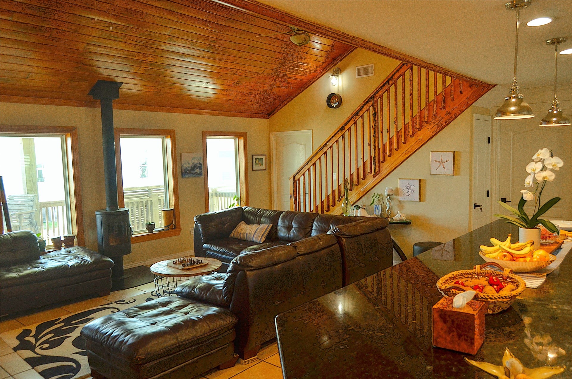 903 S Cove, Crystal Beach, TX 77650