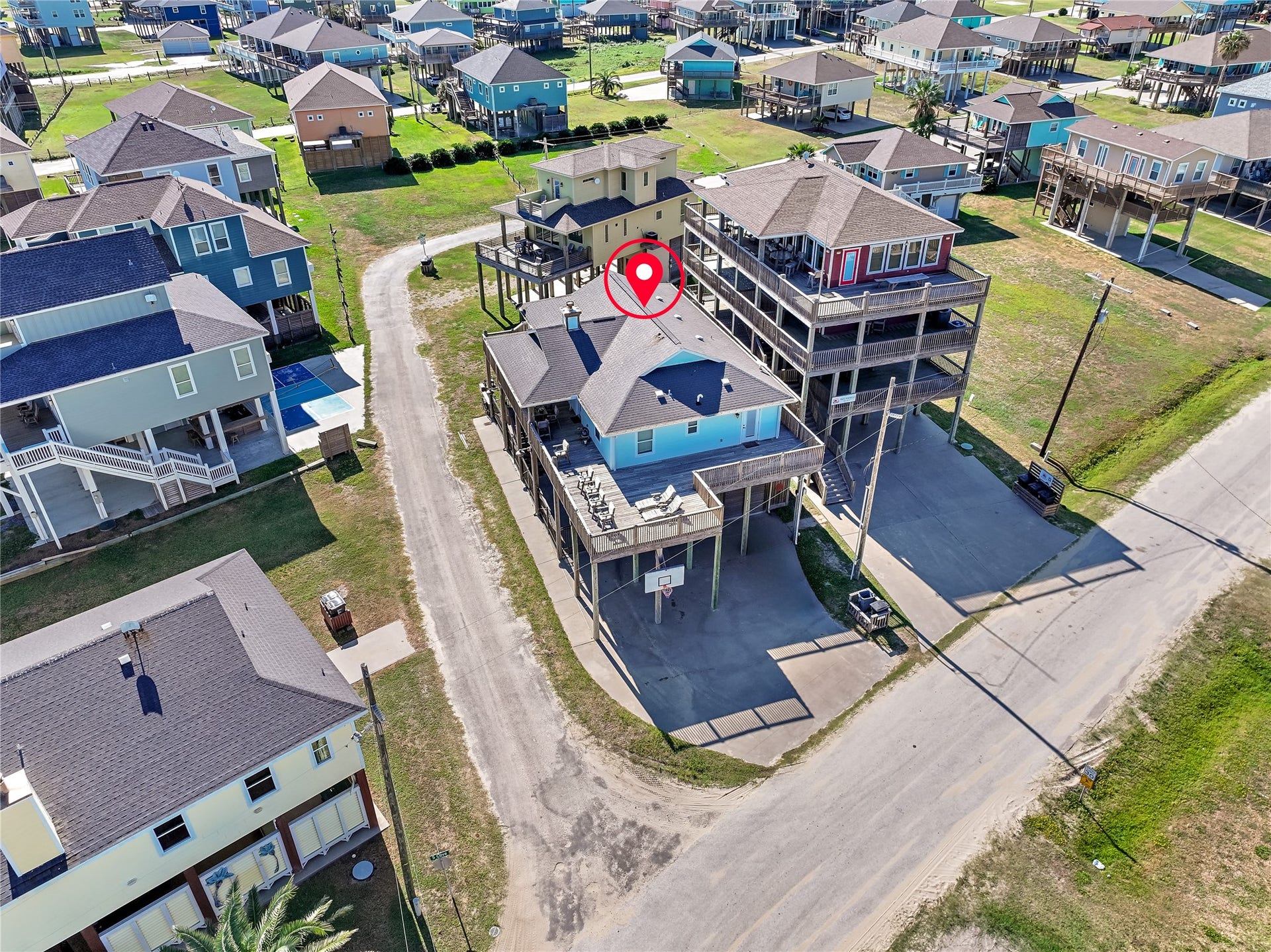 903 S Cove, Crystal Beach, TX 77650