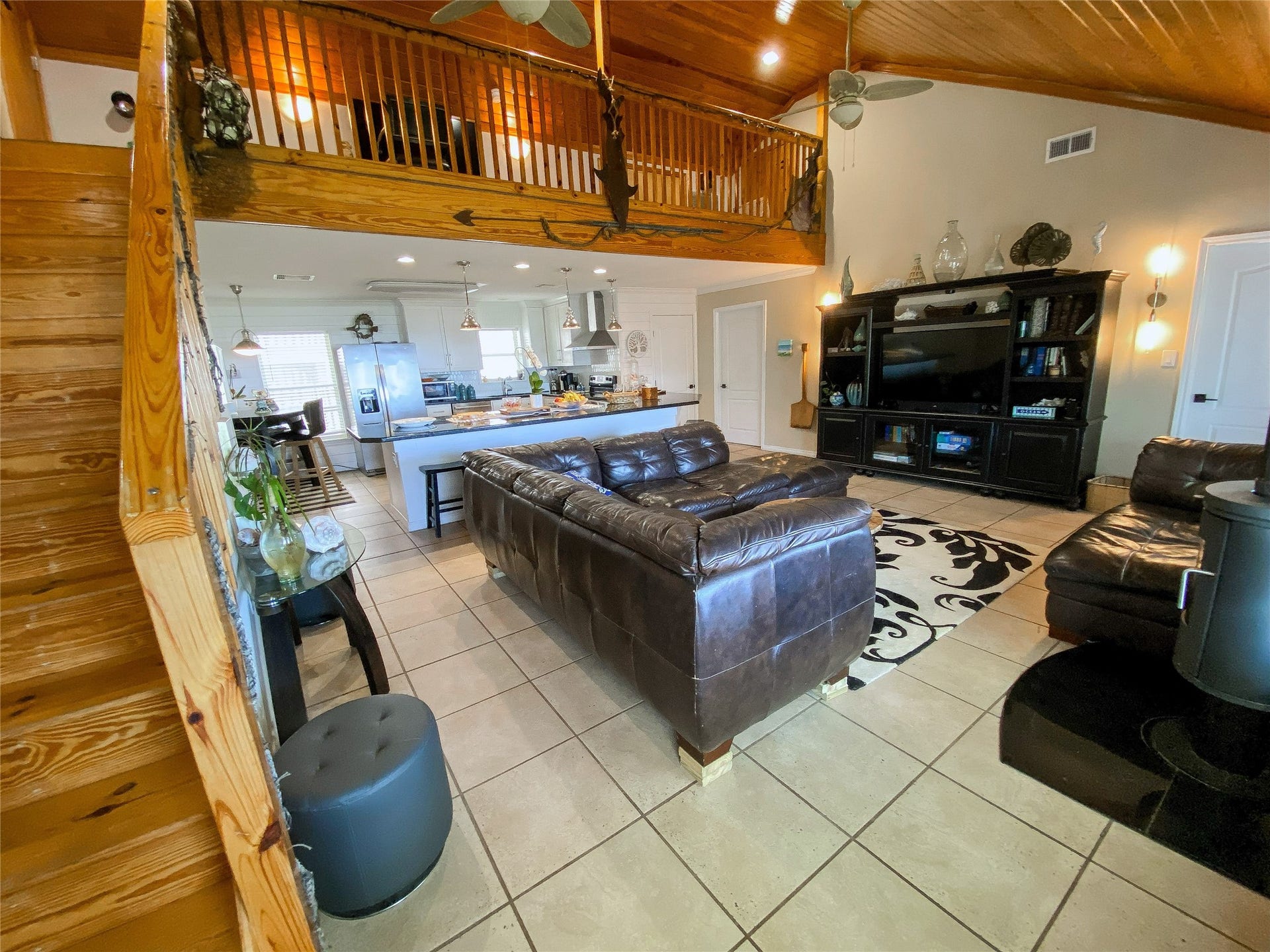 903 S Cove, Crystal Beach, TX 77650