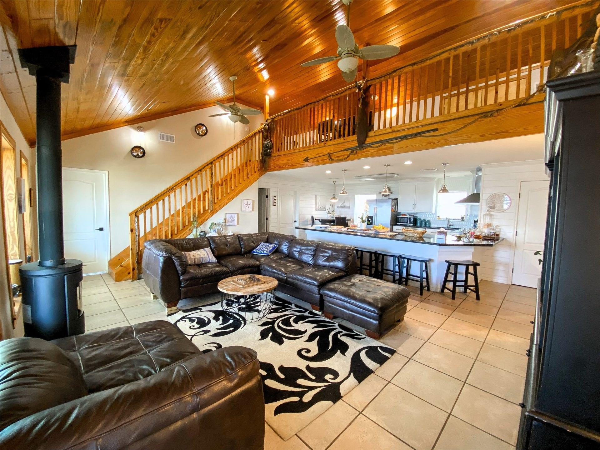903 S Cove, Crystal Beach, TX 77650