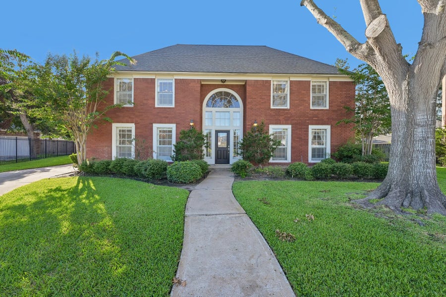 Property photo for 15 Sterling Street, Sugar Land, TX