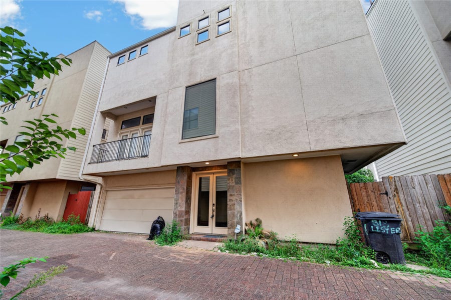 Property photo for 818 Lester Street, Houston, TX