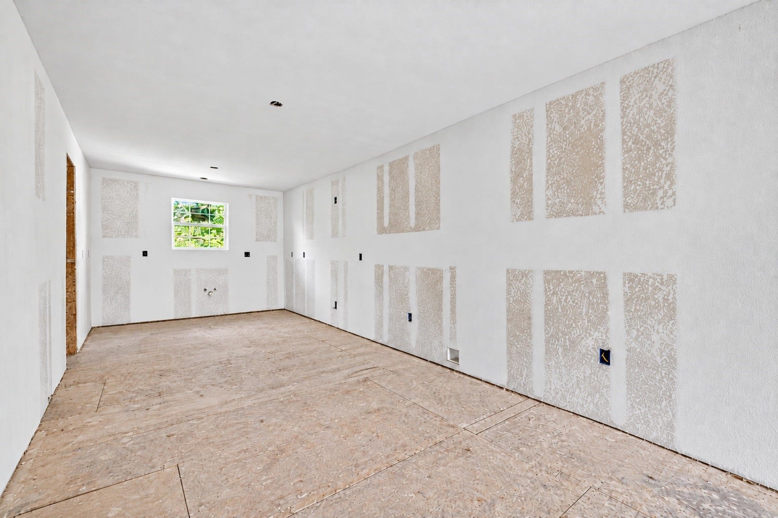 6715 Texarkana Street, Houston, TX 77020 Primary bedroom