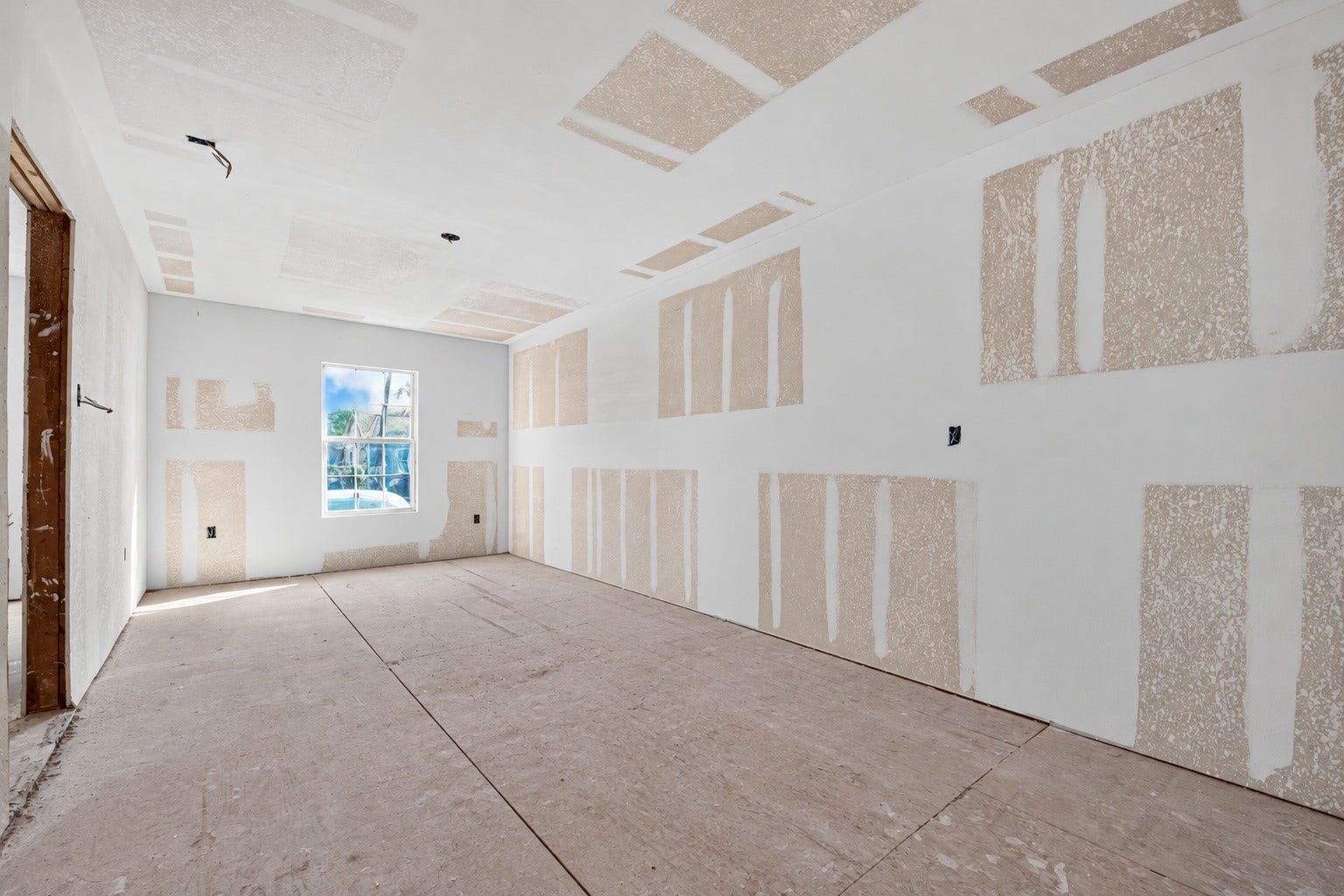 6715 Texarkana Street, Houston, TX 77020 primary bedroom