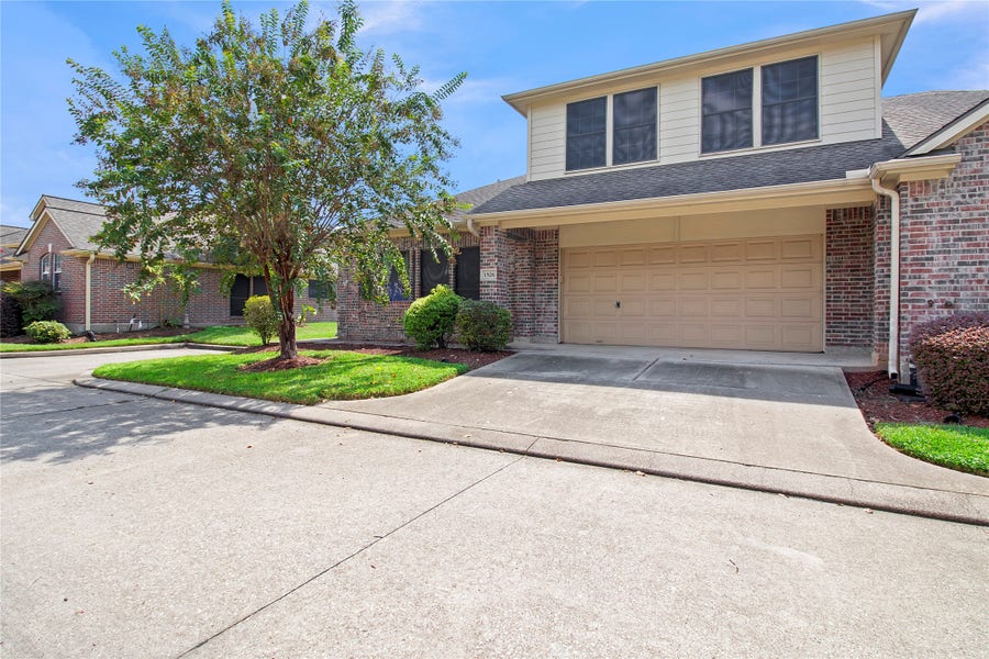 Property photo for 1526 Village Townhome Drive, Pasadena, TX