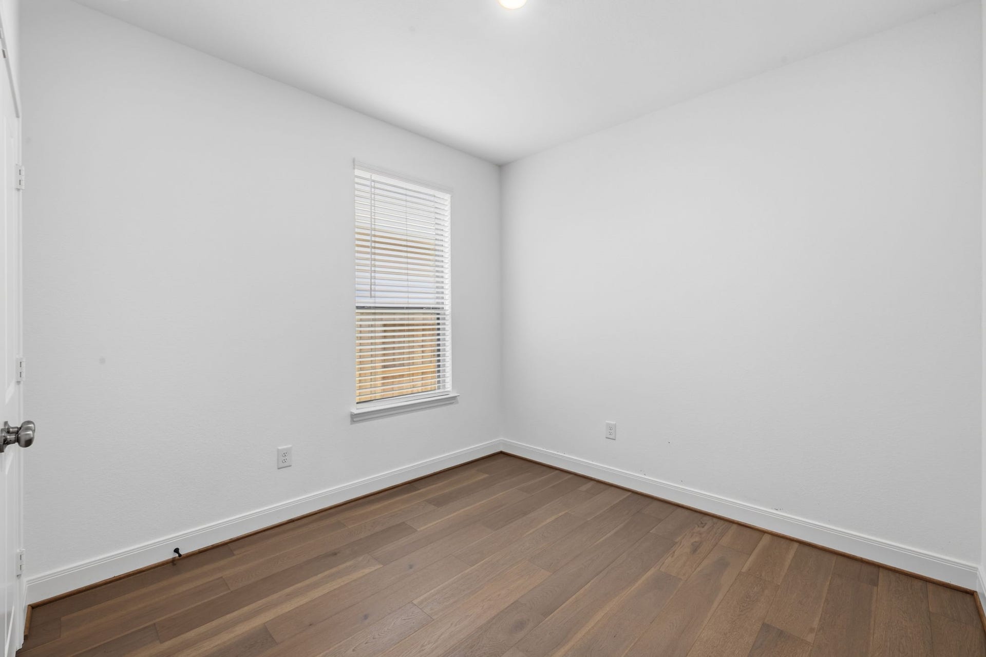 15222 Canyon Rapids Road, Conroe, TX 77302 SECOND BEDROOM II