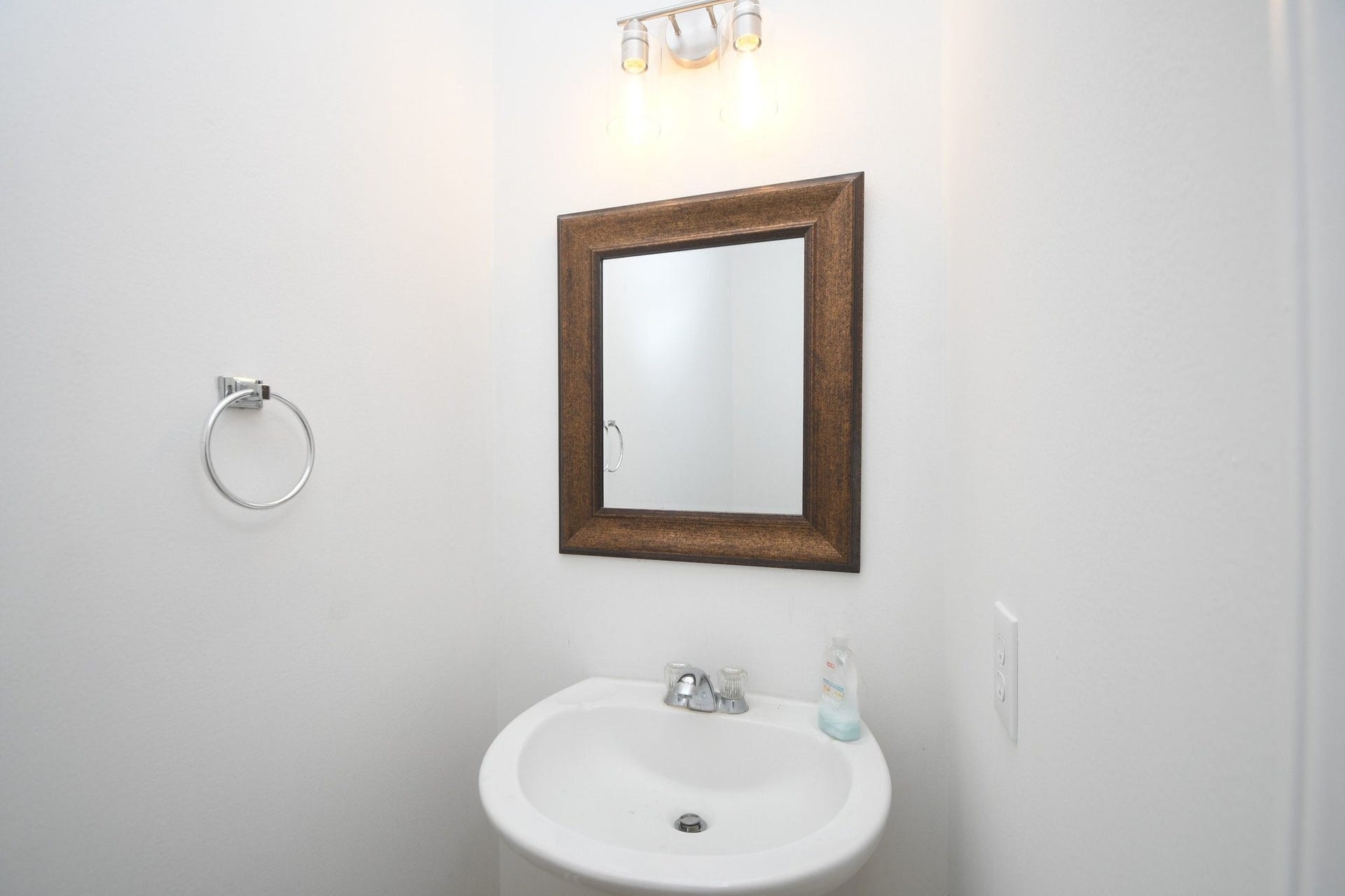 9111 Morningstar Drive, Sugar Land, TX 77479 9111 Morningstar Drive, Sugar Land, TX 77479