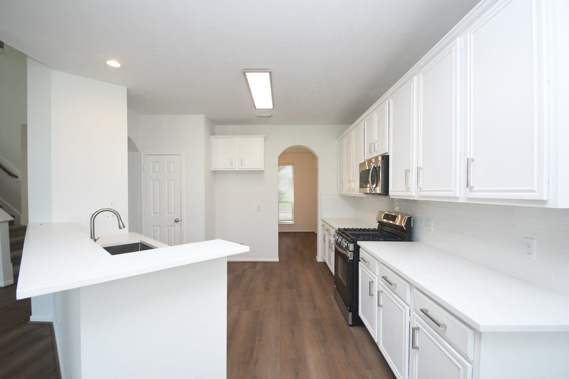 9111 Morningstar Drive, Sugar Land, TX 77479 9111 Morningstar Drive, Sugar Land, TX 77479