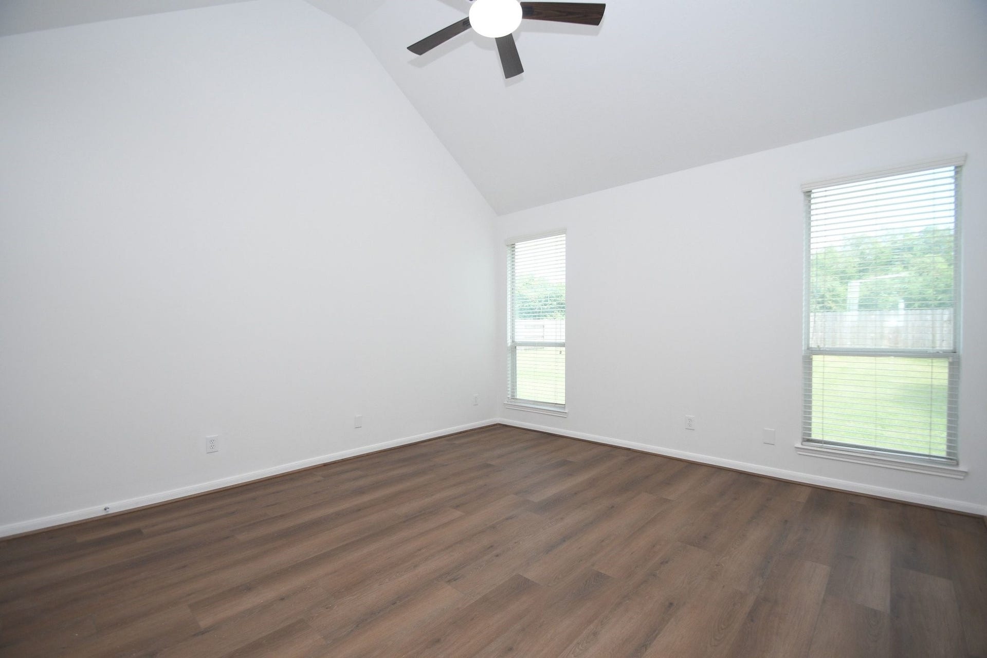 9111 Morningstar Drive, Sugar Land, TX 77479 9111 Morningstar Drive, Sugar Land, TX 77479